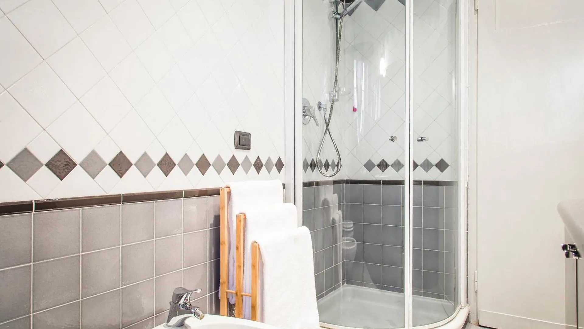 Margreth Apartment Milan